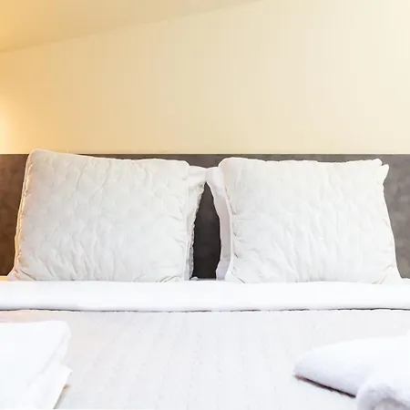 Daire Househost Apartment:bracka 3/15a *